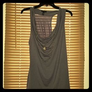 Sleeveless shirt